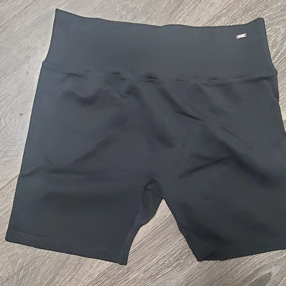 Victoria's secret pink active compression shorts size large NWOT.